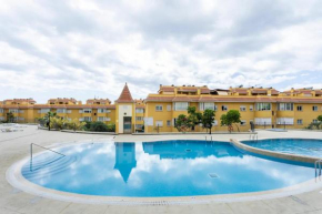 *** SPECTACULAR *** BEACH *** PARKING *** SUNDECK ***